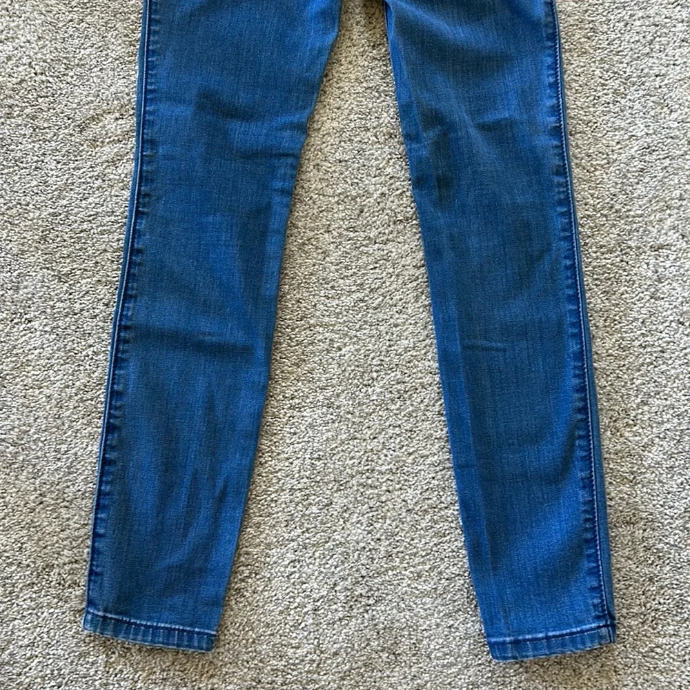 Girls Abercrombie Kids Jeans. - Picture 7 of 7